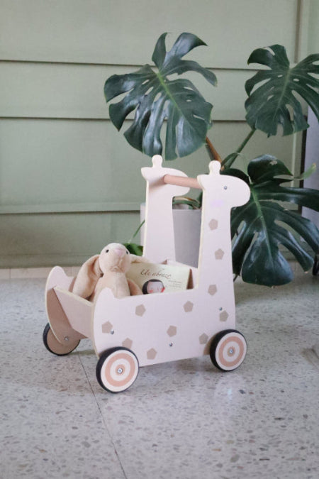 Andador de madera para bebé